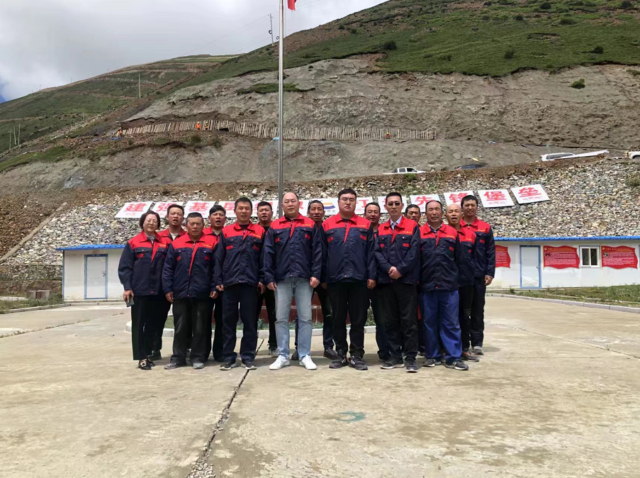 拉薩項(xiàng)目團(tuán)隊(duì)風(fēng)采